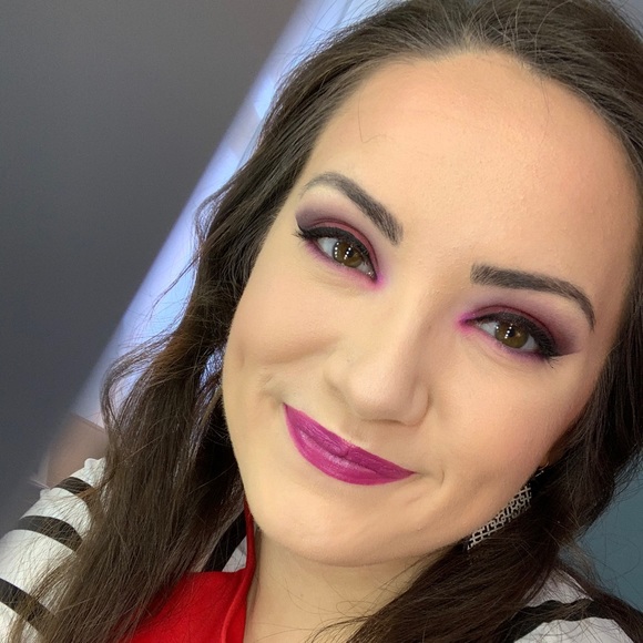 Meet your Posher, Tiffany! - Picture 7 of 10